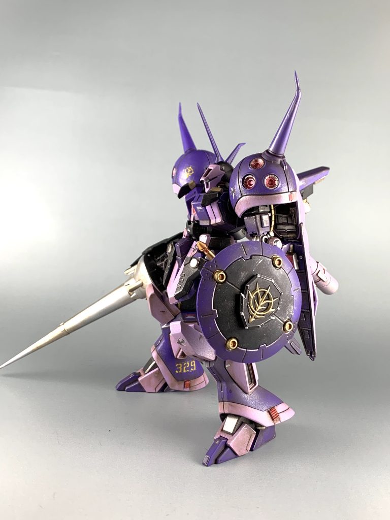 シールドはウヴァルのものにジオンのリリーフを追加してます。