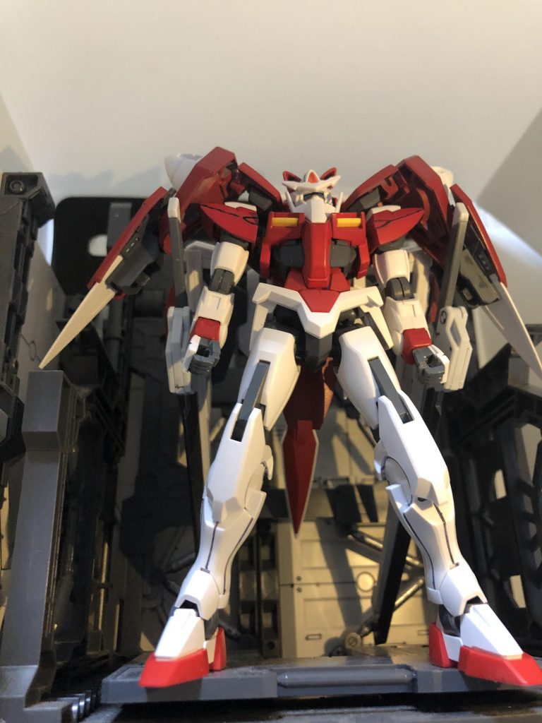 カ「なんで赤なんですか?」
メ「あんたの最後の専用機なんだからあかにしねぇとなぁー。ガハハ」
カ「俺のパーソナルカラーはオレンジだって何回もいってますよね・・・?」
メ「ん?そうだっか?まぁ細かいことは気にするな!」