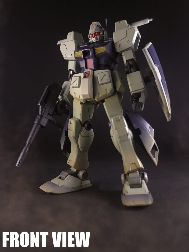 ジム・カスタムと「A.O.Z 刻に抗いし者」に登場する「ワグテイル」をイメージソースにしています。「ワグテイル」はグリプス戦役時、連邦とジオンの混成組織「ケラウノス」(後にカラバに合流)の所属機で、ジムのキメラパーツと試作部品で構成され、終戦まで改修を繰り返し続けた結果、ベース機が特定不能にまでなった高機動型の機体です。