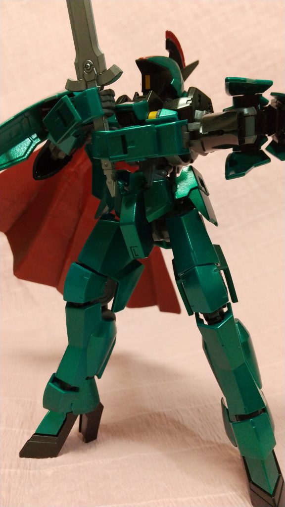 （´-｀）.｡oO（記念式典の参列も通常業務の一つですが、華美な装飾で飾り立てるのはカルタの矜持に反する為、装飾はマントのみ、という妄想機体です。）