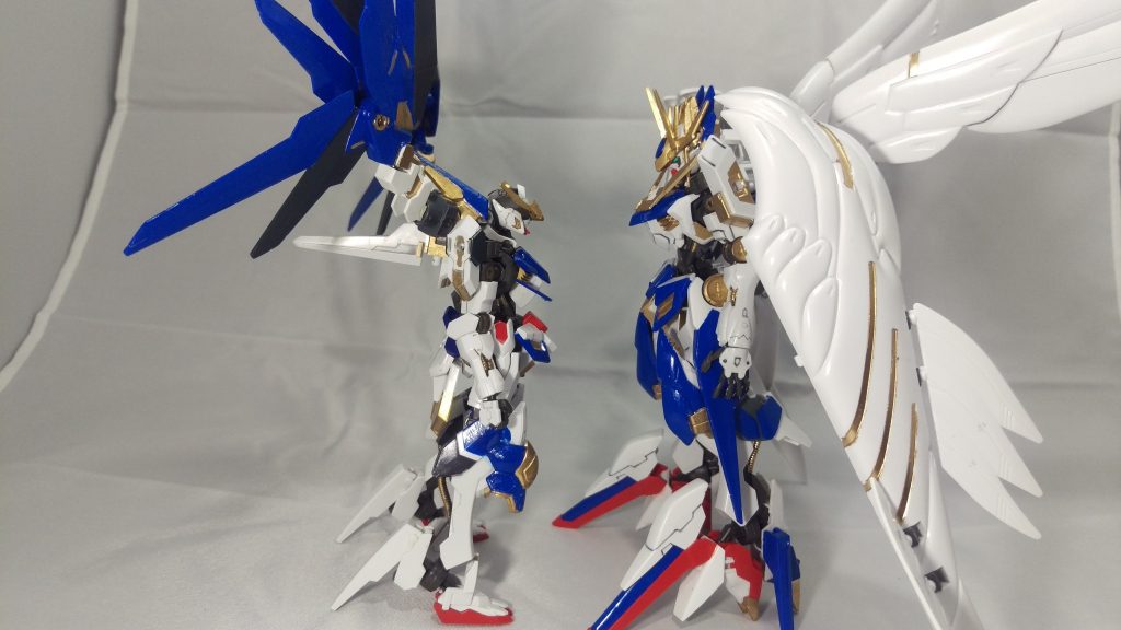 イェーガーより一回り以上大きい。