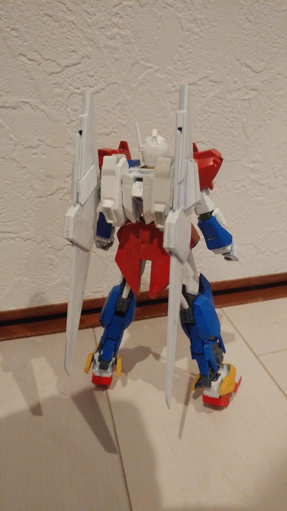 後ろから
バックパックはノーザンポットにメガランチャーの翼を取り付けれるように改造してあります。