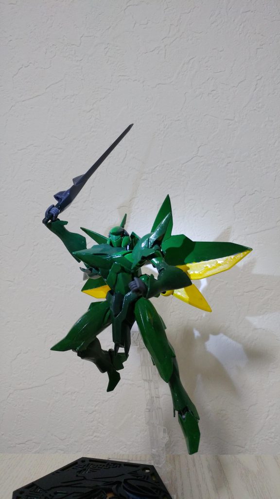 雷はねてソォォドが走るようなポーズ