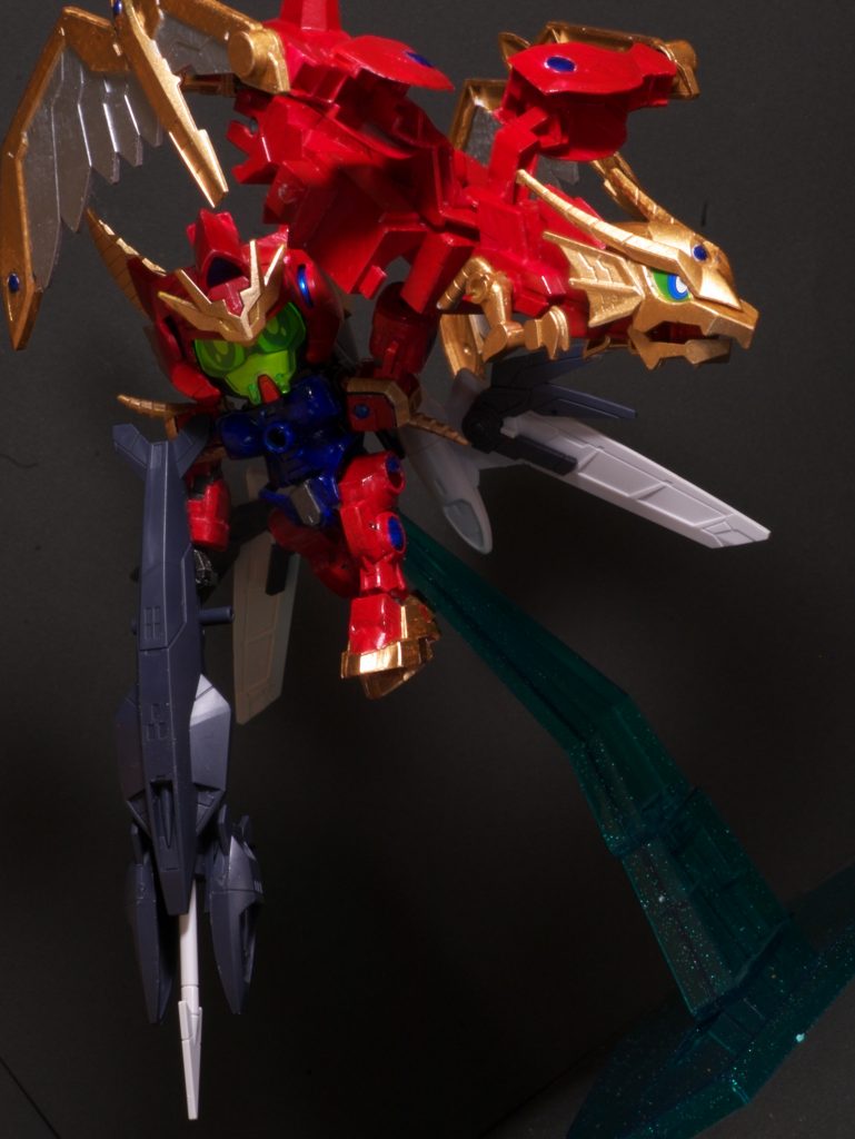 GNアームガンクローを腕に接続する際のパーツをガンドラゴン胴体の下穴に差し込むことで、空中輸送形態のような状態を再現することができました。
メルクワンウェポンを装備して水中戦用モードに換装し、
これからまさに水中戦開始というイメージで1枚。
フラドランダー製作プロジェクト第3弾、
水中戦用モードS.U.K.U.M.I.Z.U形態となります。
https://twitter.com/kuttiman/status/1240877761364783104