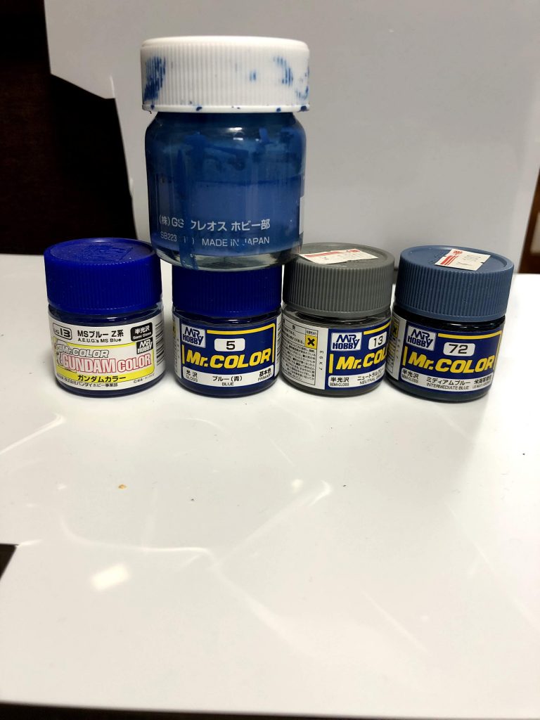 機体配色　外部装甲
その他　タミヤのシャンパンゴールド、チタンゴールド、ゴールド