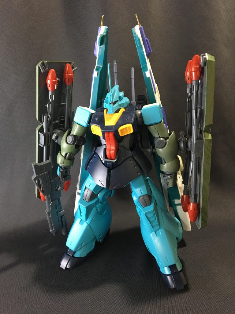 使用キットはREディジェ、MGギラドーガ×2、MGリックディアス、HGギャプラン