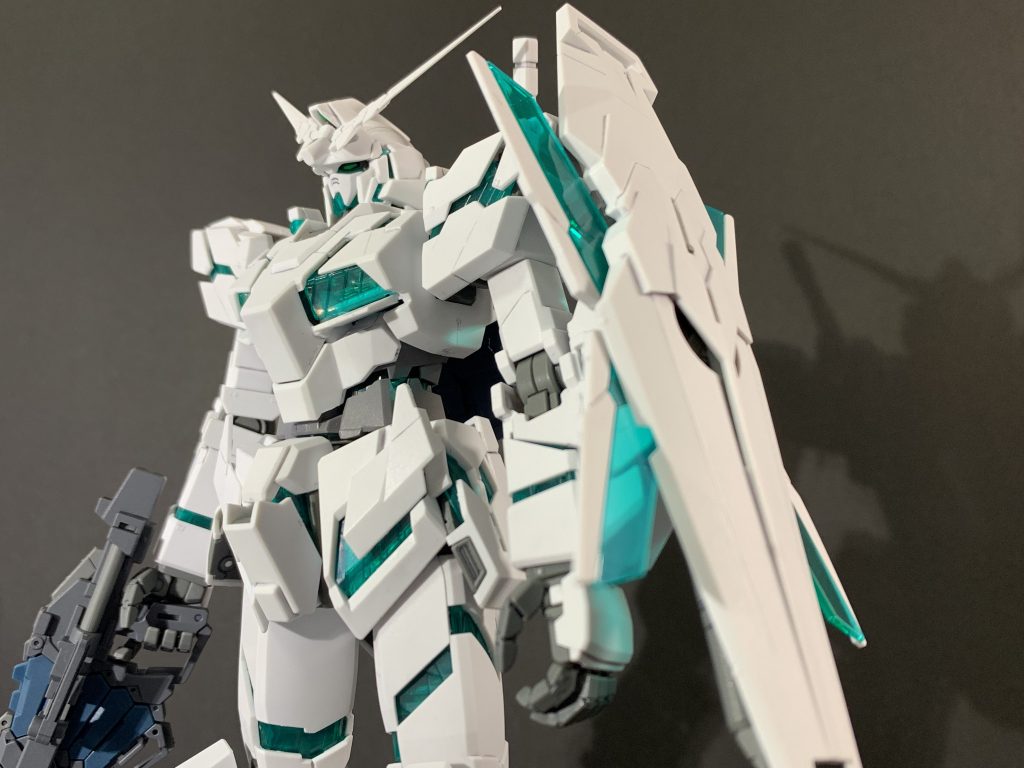 次はデストロイモード。サイコフレームはグリーン。