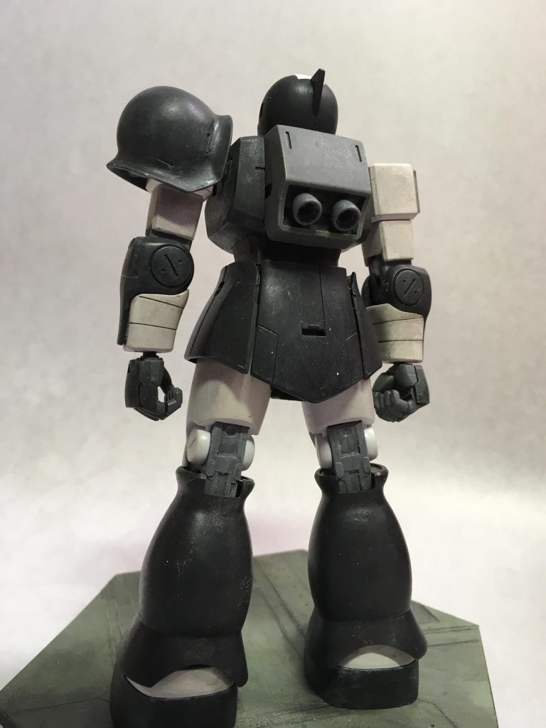 リアです。簡単仕上げなので大きくキットの形は変わりません。