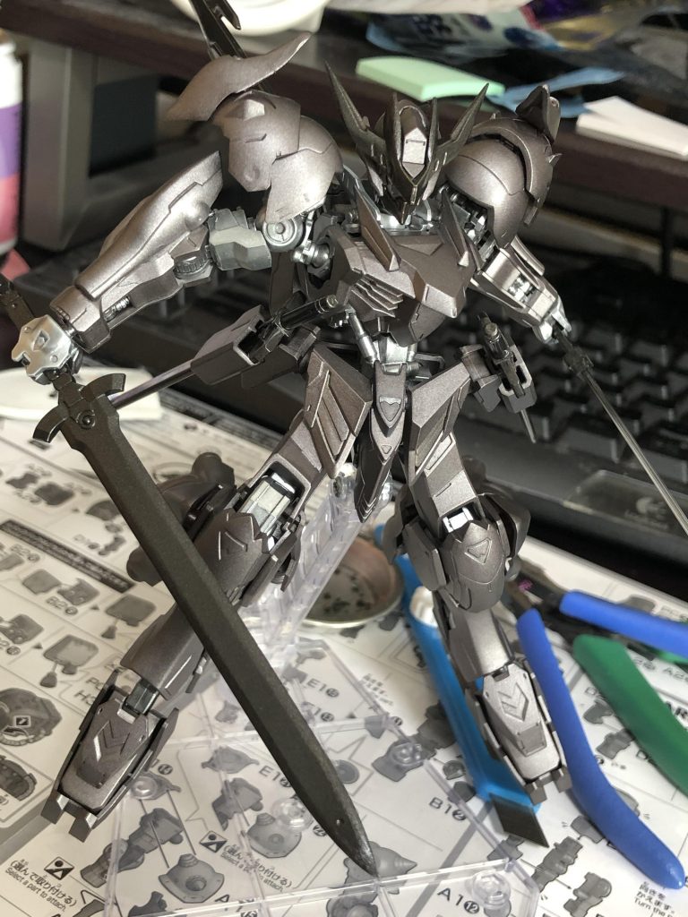 部分塗装前の状態で私の眼にはカッコよく映ったのでこれで終わろうか悩みましたw