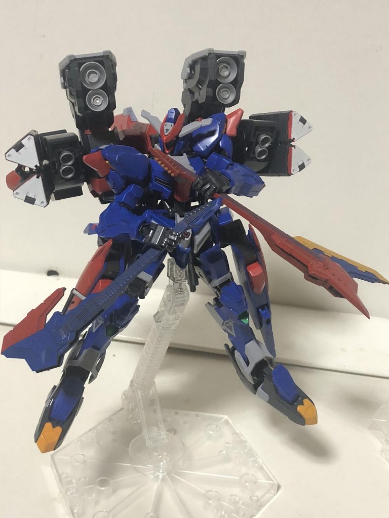 実はパーツ選択のミスで太腿があまり上がらないという欠陥ががが