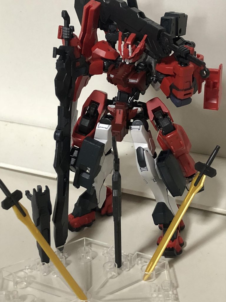 勝利ポーズ的な何か。
ここまでノリで書いたので説明文がアレなことに()