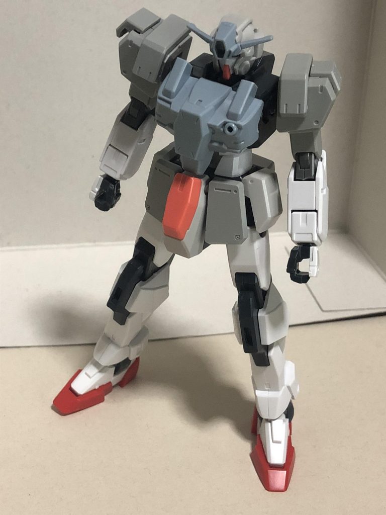 塗装前&素体状態。
このころは両腰のアーマーがちょっと違う