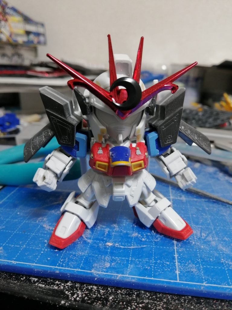 肩は鳳凰のものを2mm?幅増し。
胸はビルドバーニングのものをちょっと加工。
足はまんまインパルスです。