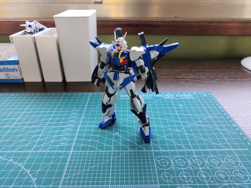 ラッシュポジション。足(靴)の変形では変形前とあまり差はないかもしれませんが、これでも一応変形し全高も高くなってます。