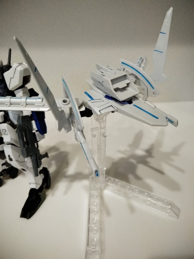 セイバーユニット
斬撃装備ユニット