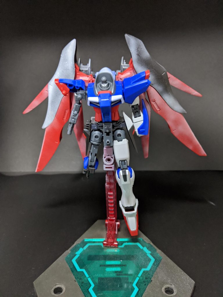 まずこちらをご覧ください
箱から出してランナーを他のと一緒に保管してましたらホワイトのB1ランナーをなくしてしまい使えるパーツがこれと少しだけしかありませんでした