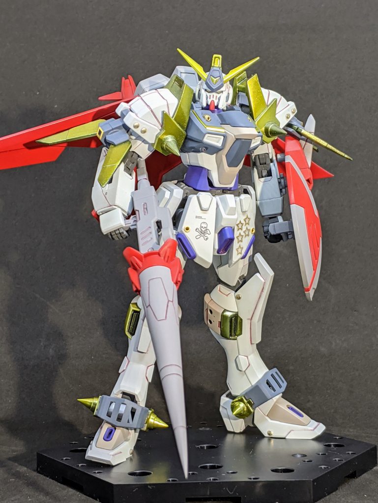 新しい機体が出ますが…ジャスティスナイトです。
ナイトをイメージして加工しました。
カラーは成型色に近づけました。