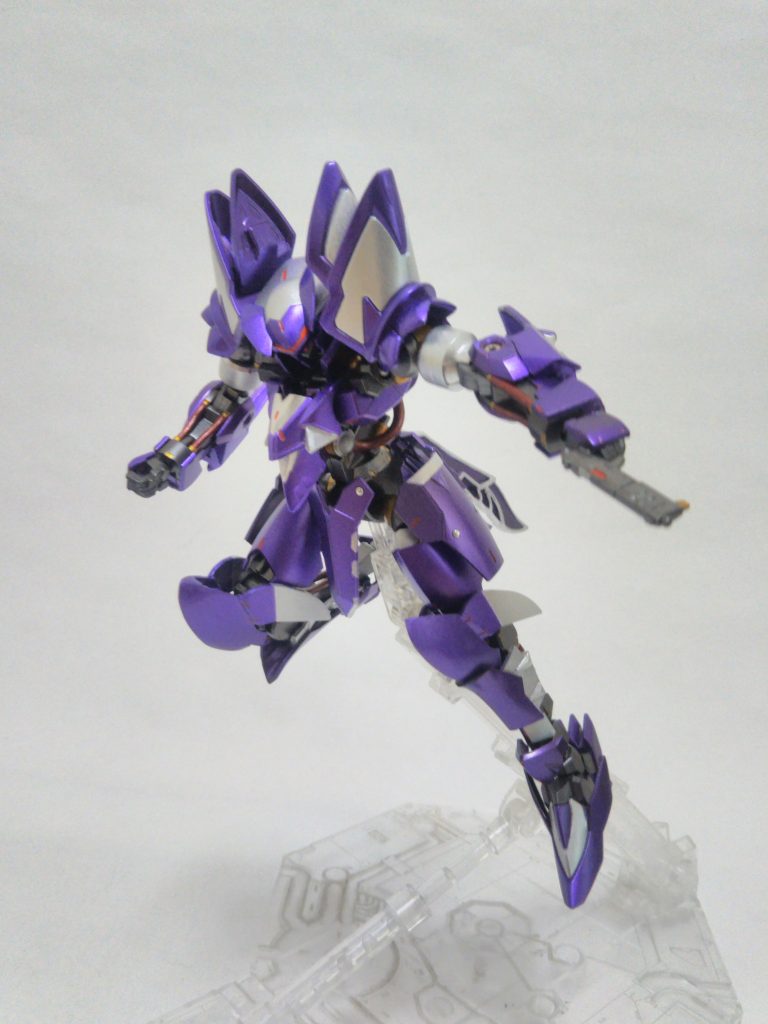 *ヴァルキュリアハンドガン*
近距離用の射撃武装