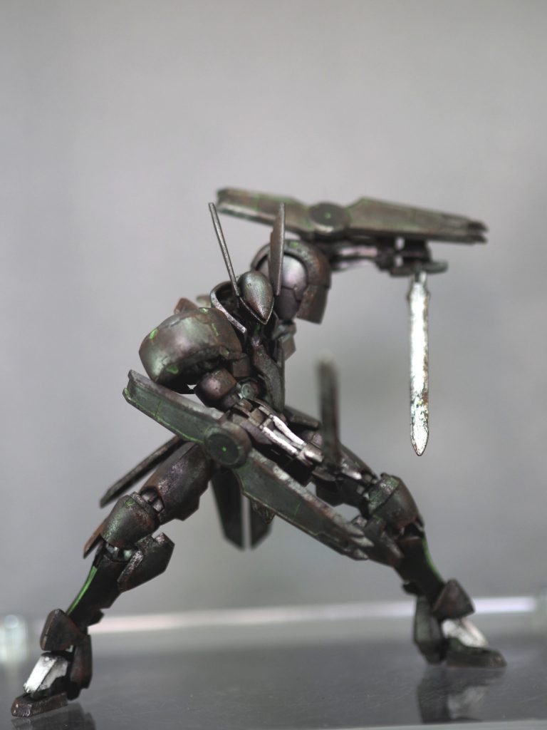 可動域が広いので色々なポーズが
かっこよく決まります。