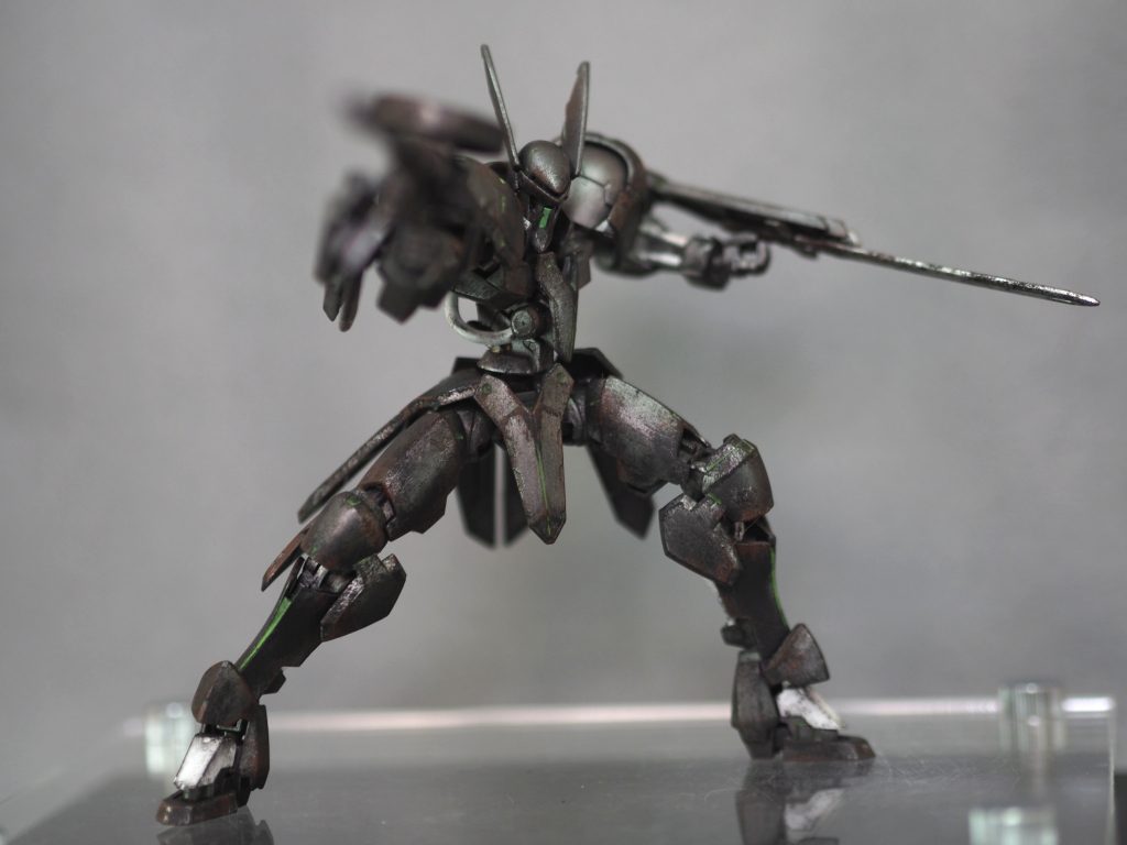 ライフルもあるので射撃ポーズも
しっかり取れます。