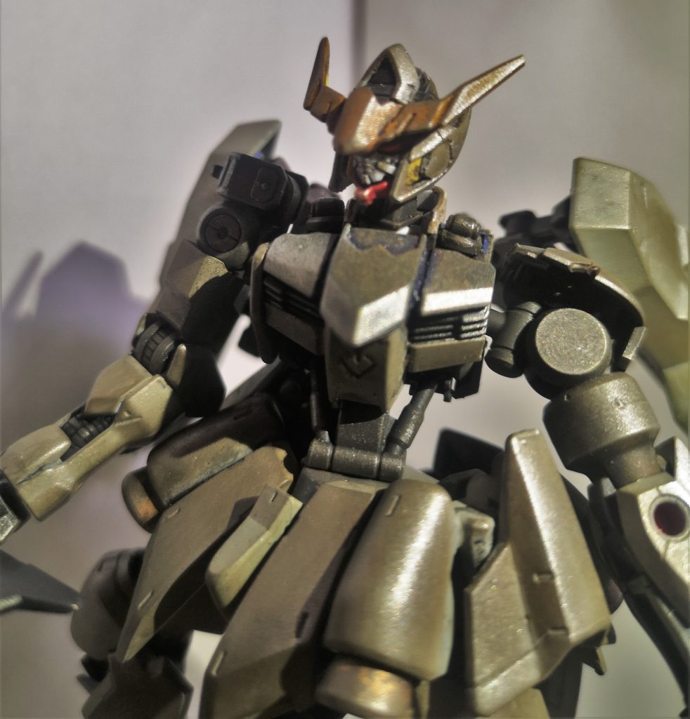 アンテナはシタデルで塗装→ウェザリングシルバー
他の部分より塗装の剥げをイメージしています。