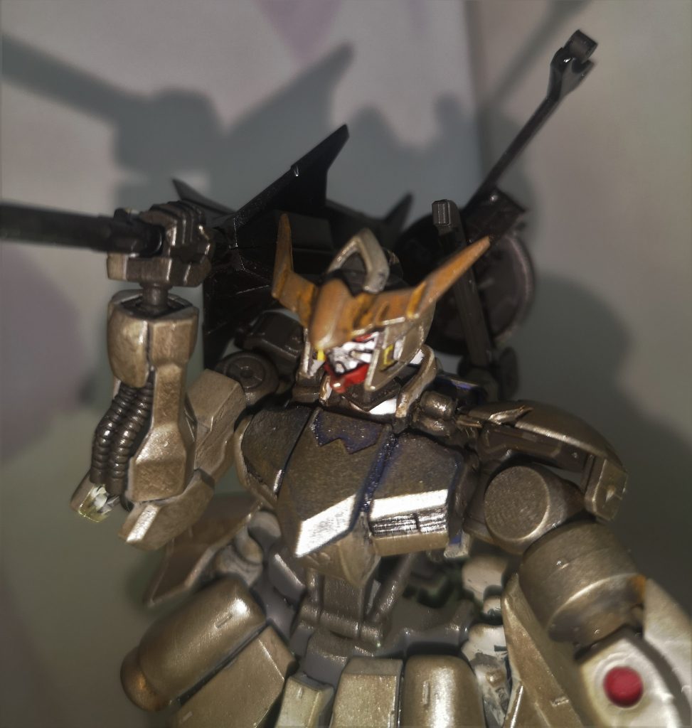 全塗装後にウェザリングマスターで汚してます。
カメラ写りが悪く、ボディはもう少しシルバーが強いのですが…