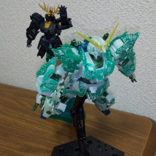 ユニコーンガンダム(光の結晶体)