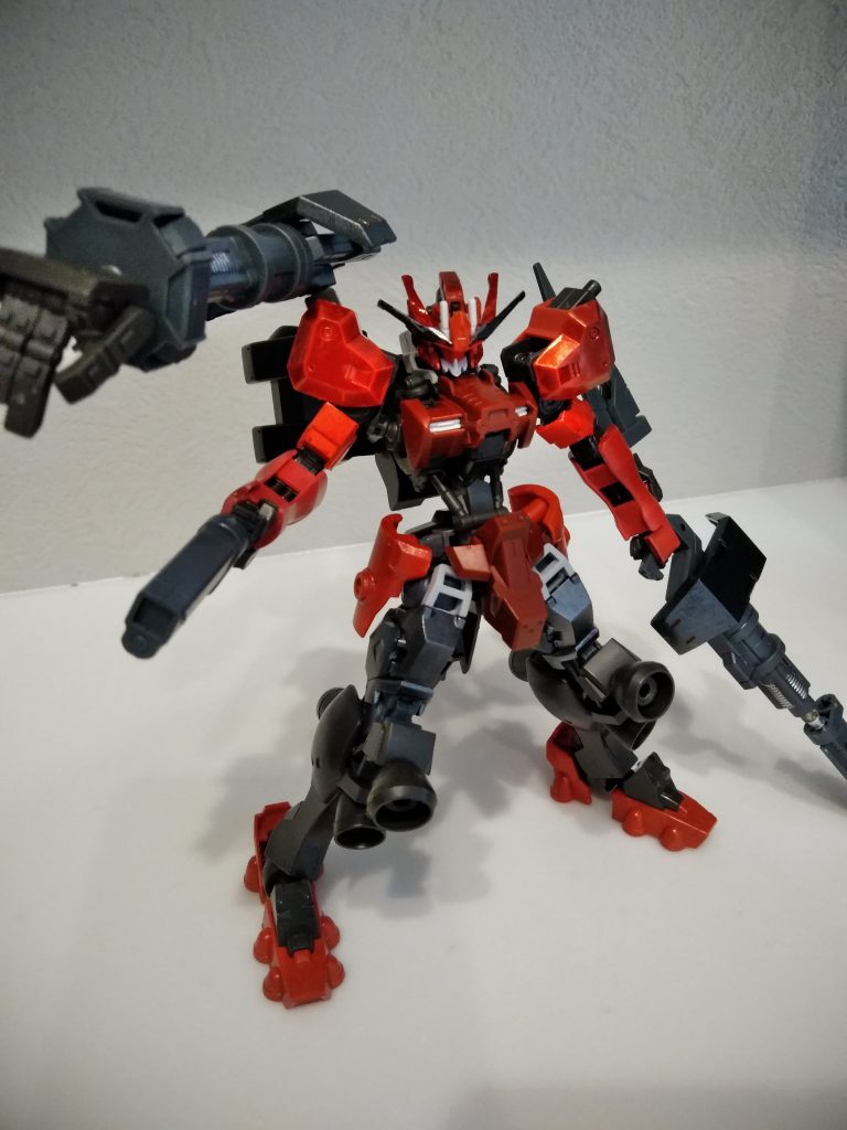 以下、複合装備
クリティカルアームズは腕持ちも可能
ガンプラキャンペーンのガトリング先端に3mmパーツを接着し
ライフル口に見立てそこに各武装を接続しています!