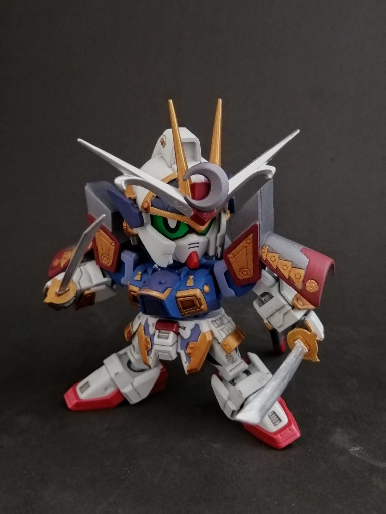 ちょっとポーズ。
何故か風利威駄無の前に作ったのに塗らずに放置してました。