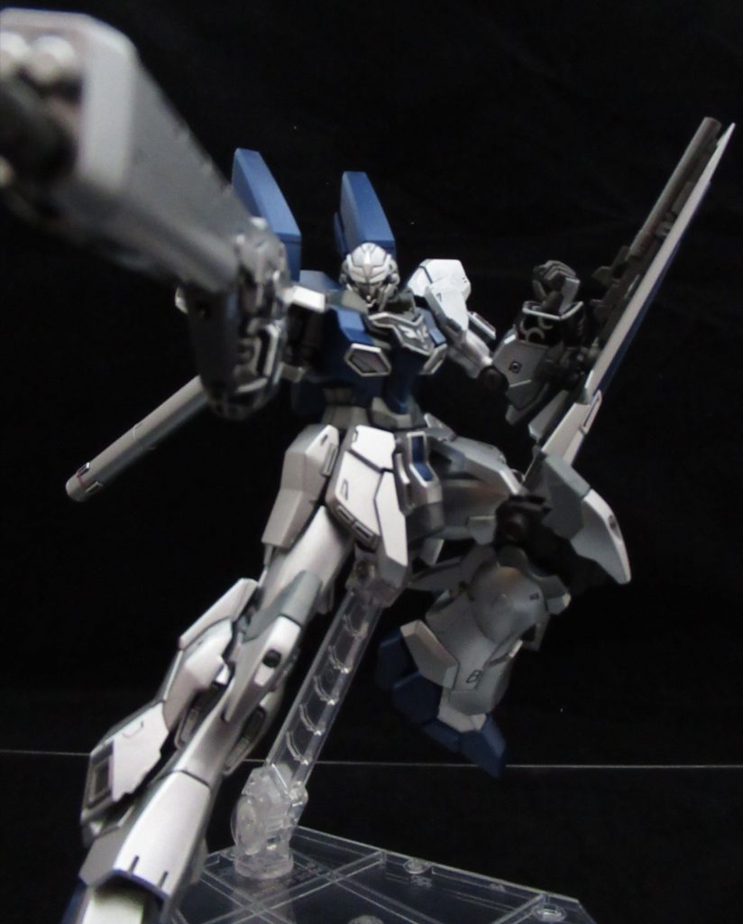 ライフル構え
デカいライフルいいよね…