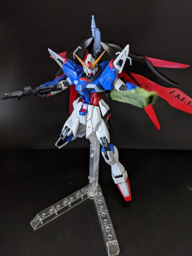 高エネルギー長射程ビーム砲
この武装だけ緑色だけどちゃんと馴染んで見えるし外すと違和感あるように見えますねぇ
てかいま見て気づいたけど武装塗り分け全然してないですね…反省します