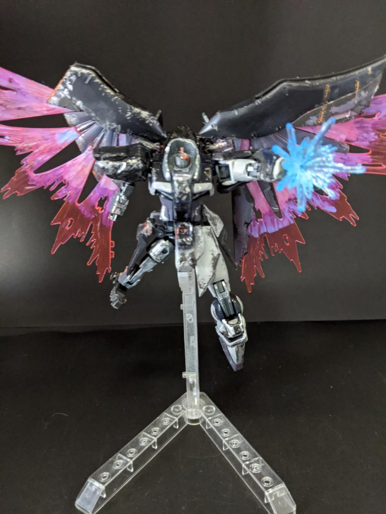 一応光の翼もつけれます
これは羽爆発しそうですね