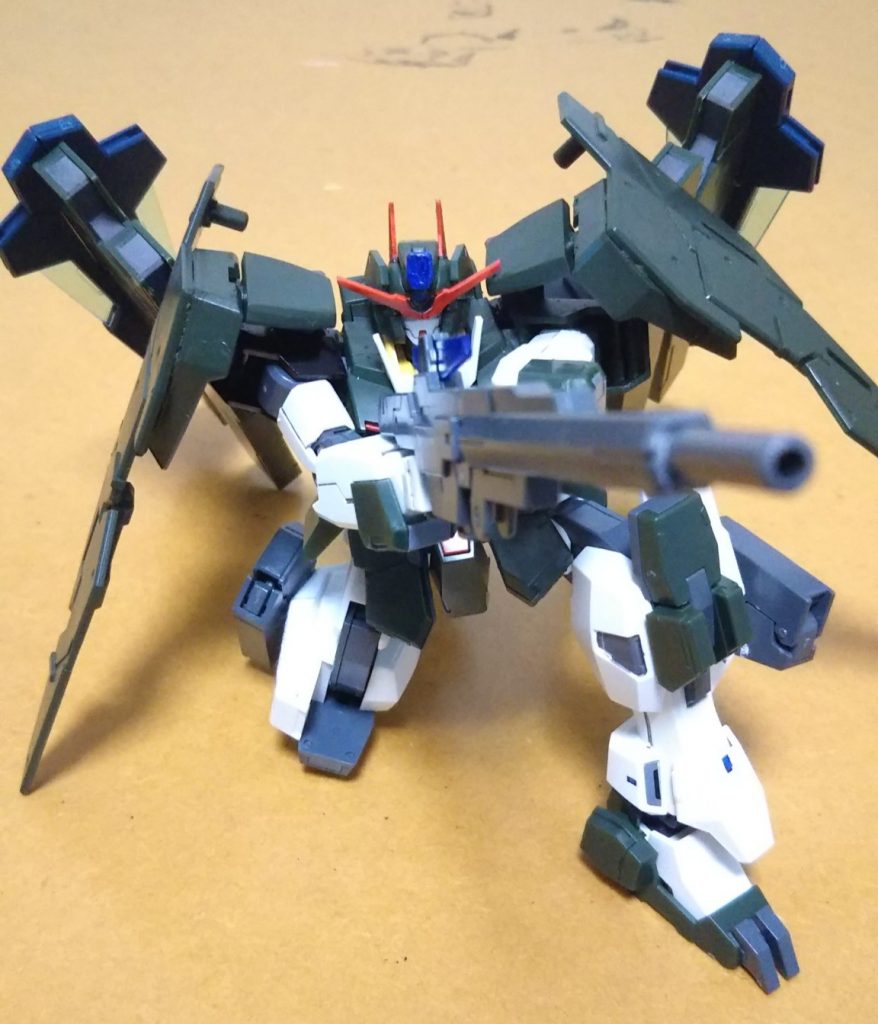 ここからは武器を。GNスナイパーライフルII改。ケルディムのライフルから折りたたみ機構をオミット。最大射程を伸ばしたという設定です。