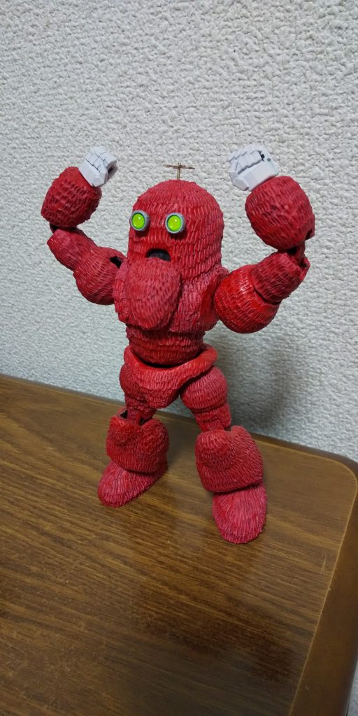 可動範囲は広いものの、重量がありすぎて保持出来ないという。