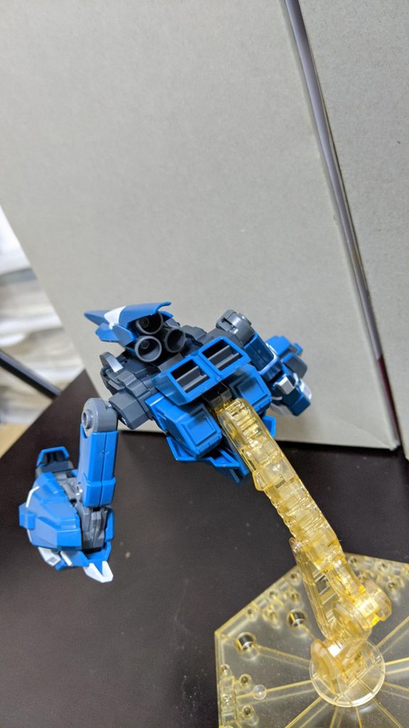 スラスター
リゼルのウェイブライダー形態をベースにしている事で直線機動なら一般的なガンプラを凌ぐ。