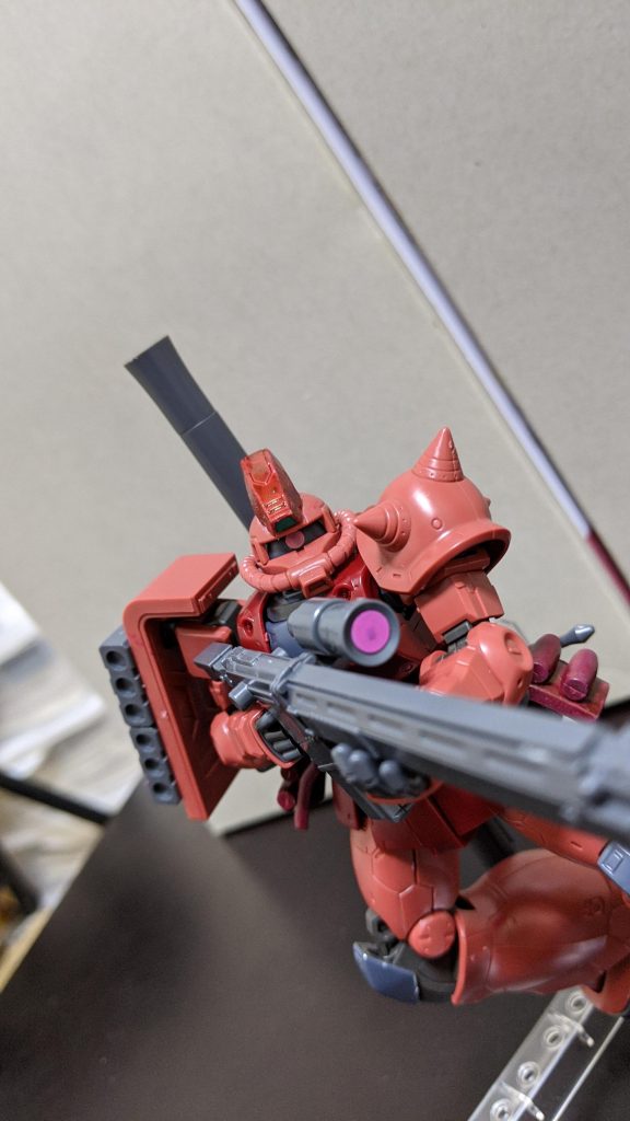 頭部にグシオンリベイクのセンサーを追加。狙撃性能がアップしました。スナイパータイプとはいうものの、実際は狙撃性能を強化した汎用機。