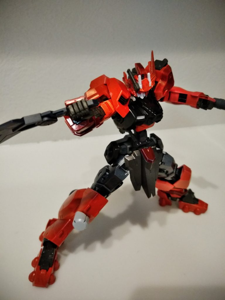 軽装、左右非対称！