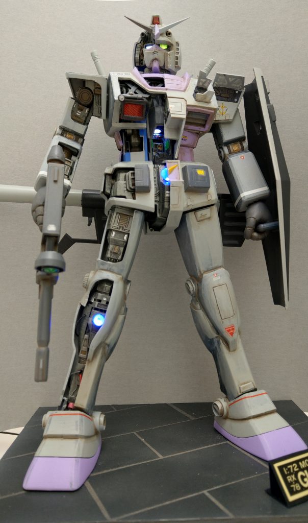 今の時代、ムギ球なんて手に入らないのでLEDに差し替えました。
LEDと基盤で5000円位かかってる。
キットより高い(´Д`)