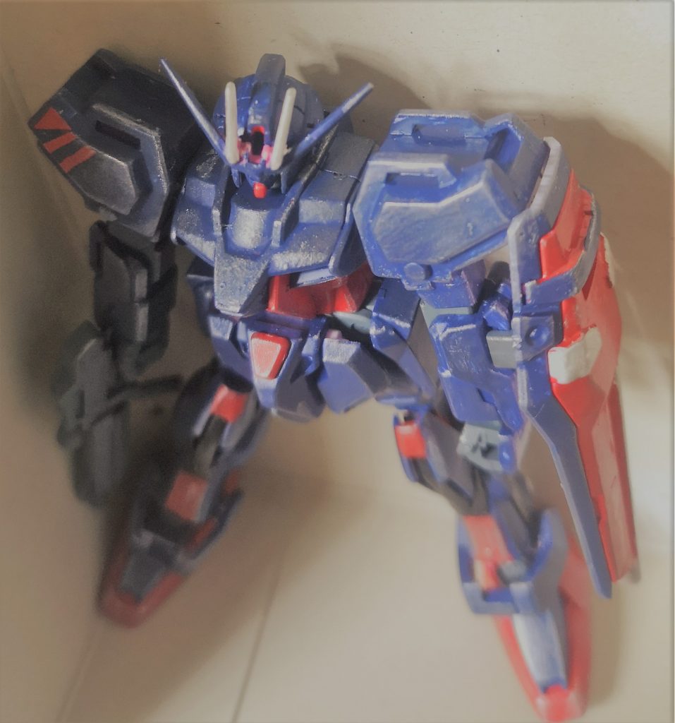 上から
額のパーツは不格好なので不採用に