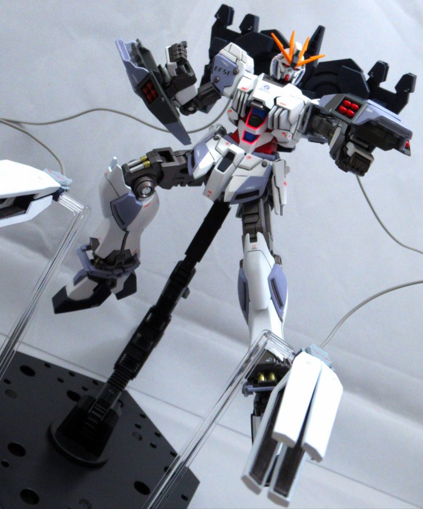 ナラティブガンダム B装備(NT-D発動)–8枚目/制作者:炊くロー