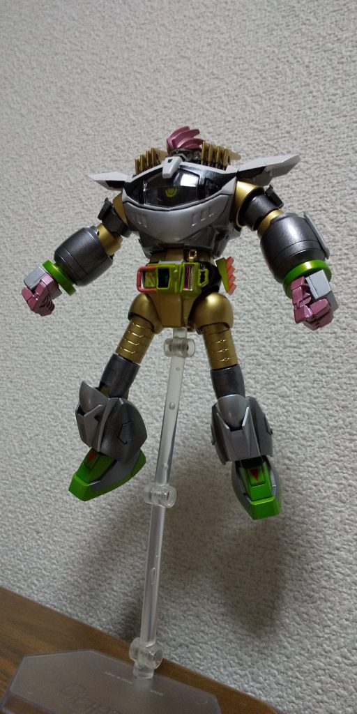 手足が伸びますw