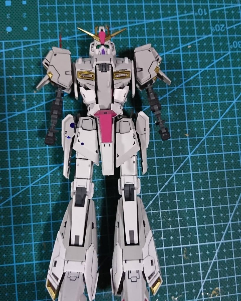 RGゼータガンダム３号機をちょっとアレンジしました！–4枚目/制作者：マサ128
