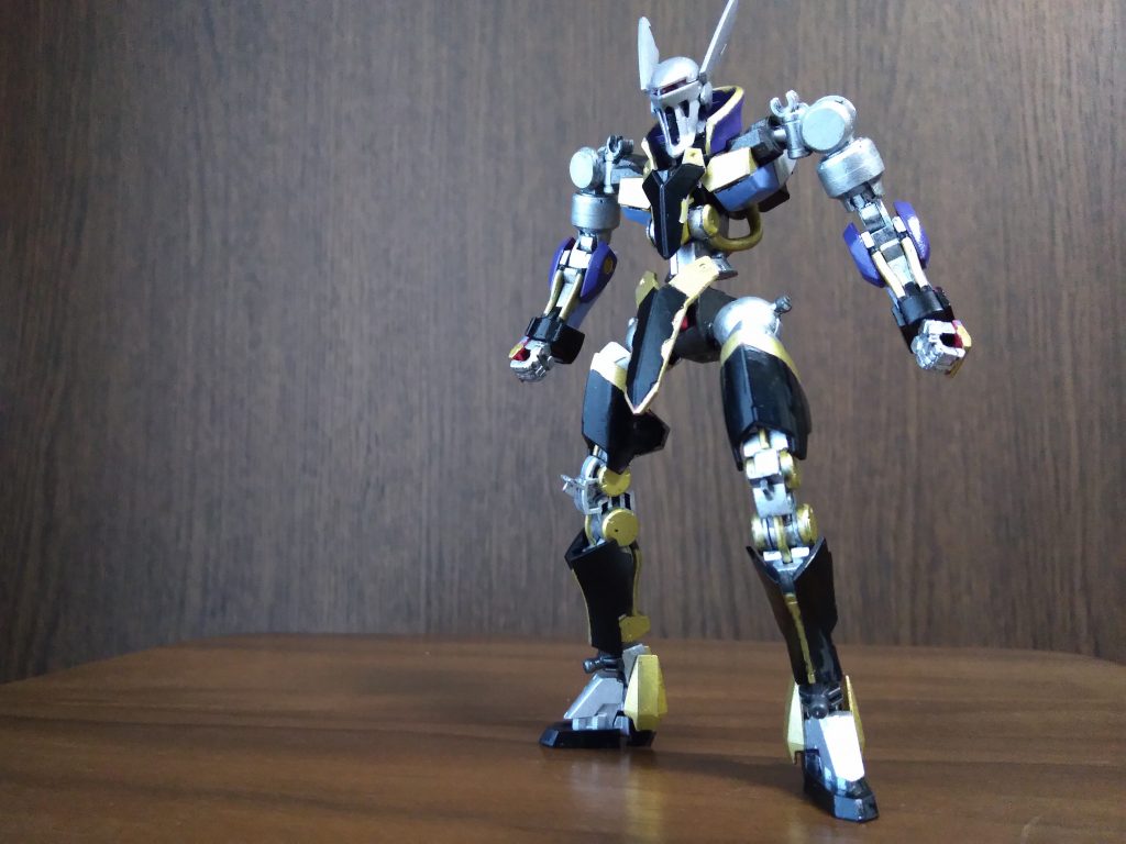 鎧を外してシルバーチャリオッツモードにもなれます。