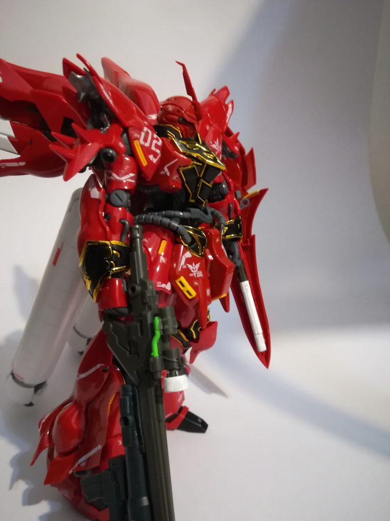 リアのブースターユニットはFAユニコーンのものに変えて、大型化しました