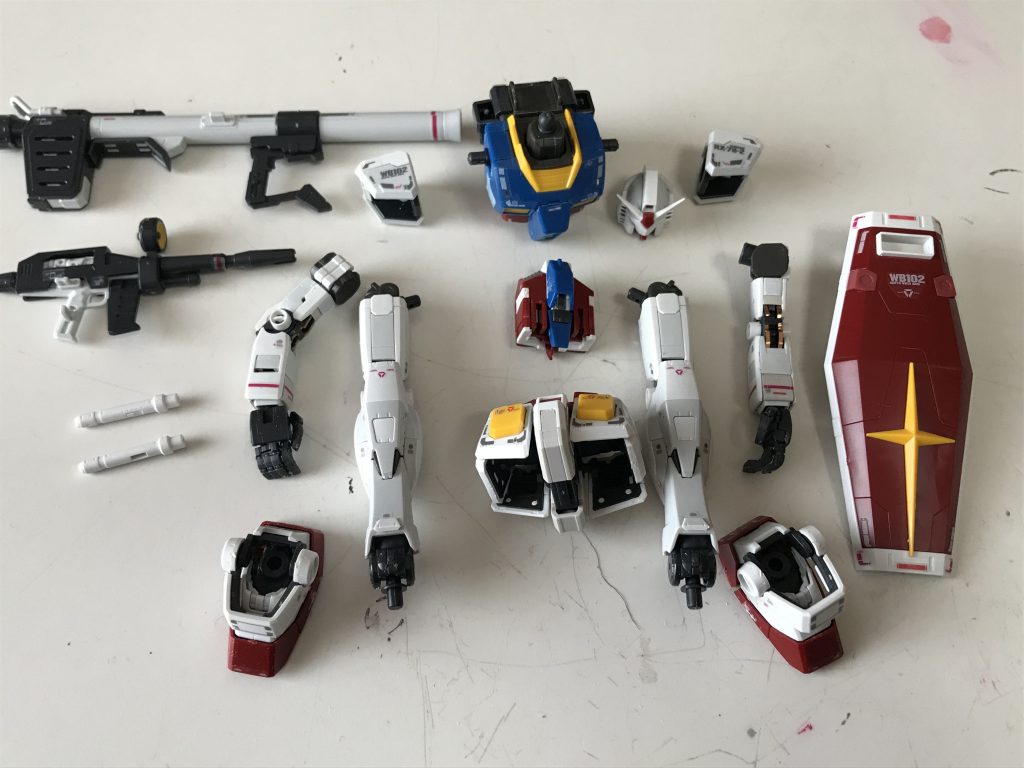 作業しやすいようにバラシていくわけですが、この途中でいろいろ破壊してしまい、改修なんだか改悪なんだか、でした。でも楽しめたからOKです。