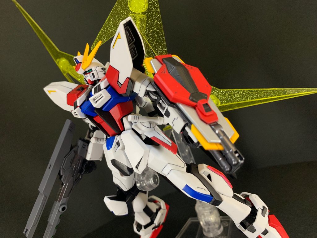 スタービームライフルとアブソーブシールドの色は若干アレンジしました。