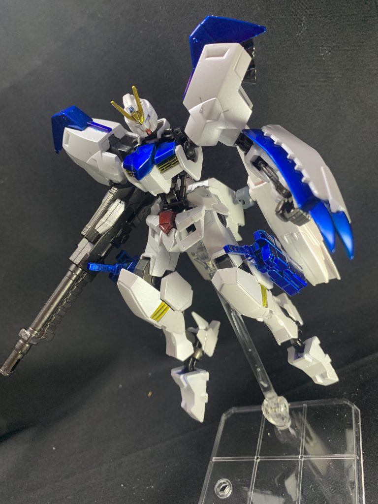 　バックパックを外すとかなりシンプルになります。
　地上での運用時はこの形態が基本です。