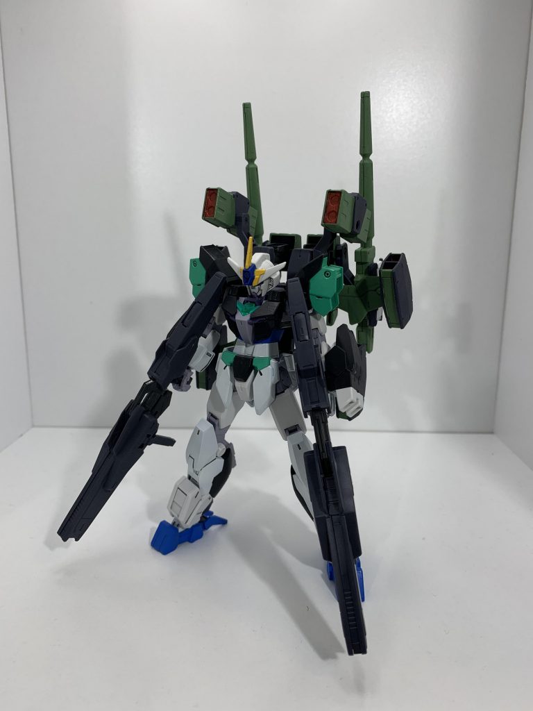 正面
白色はエアブラシ、その他の色は筆で塗装しました。
塗装後は墨入れとトップコートで仕上げました。