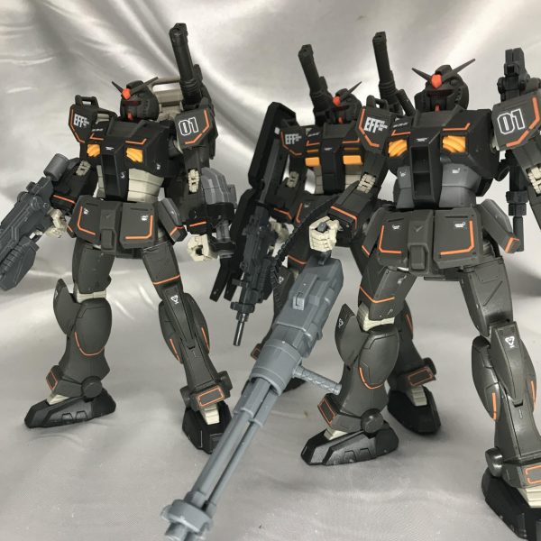 局地型ガンダム小隊。