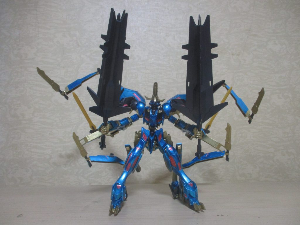 また、2本の大型メイスも使用し、更に敵を追い詰めます(レクスの物を2本使ってます)。